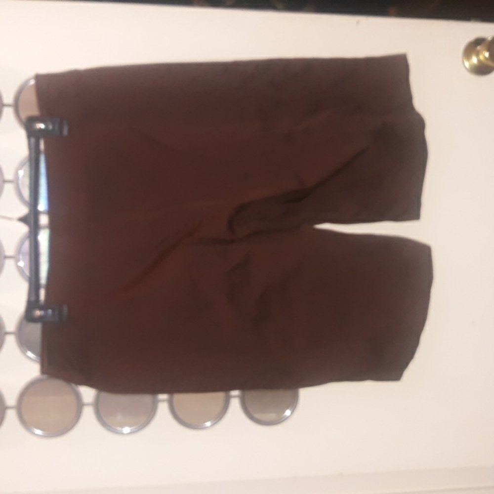 🌺BROWN Shorts - Picture 3 of 3